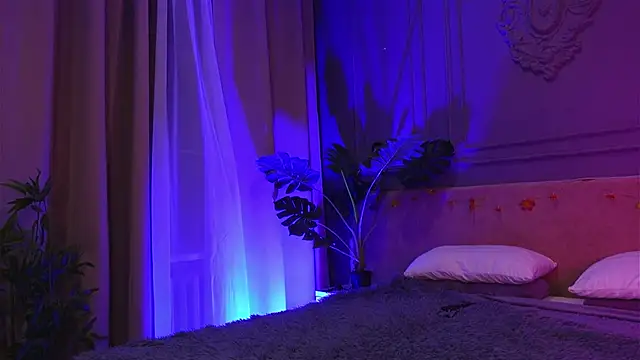 Liv Fay online show from October 2025 04:50:01 PM