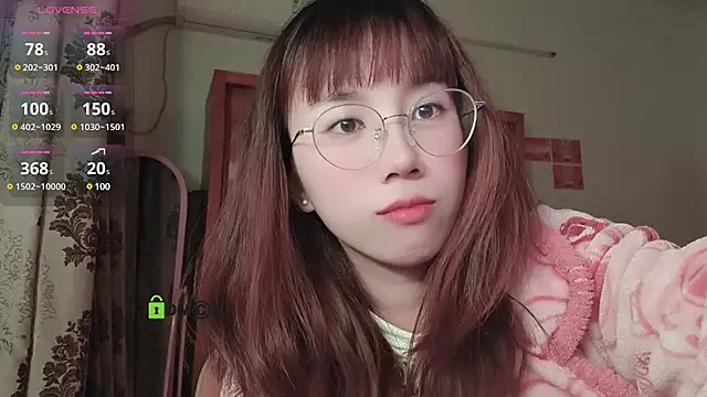 Snapshot of Lili_666 chatting on December 2024 05:55:02 PM Lili 666 online show from December 2024 05:55:02 PM