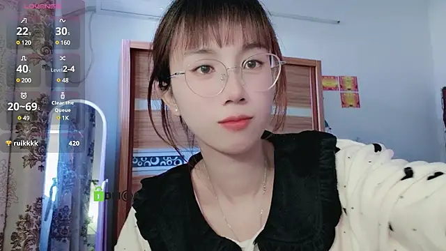 Snapshot of Lili_666 chatting on January 2025 07:46:02 AM Lili 666 online show from January 2025 07:46:02 AM
