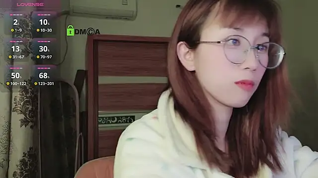 Snapshot of Lili_666 chatting on February 2025 05:34:01 PM Lili 666 online show from February 2025 05:34:01 PM