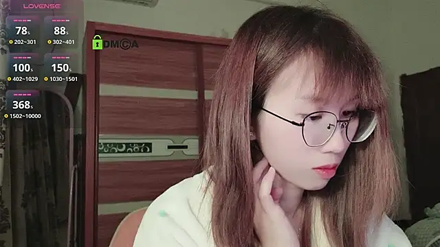 Snapshot of Lili_666 chatting on February 2025 05:03:02 PM Lili 666 online show from February 2025 05:03:02 PM