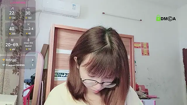 Snapshot of Lili_666 chatting on February 2025 05:46:02 AM Lili 666 online show from February 2025 05:46:02 AM