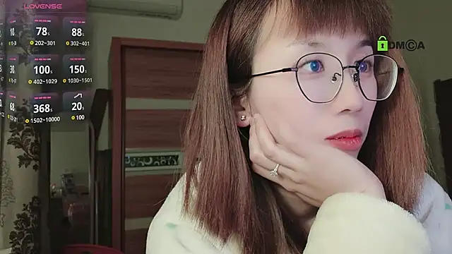 Snapshot of Lili_666 chatting on March 2025 05:11:02 PM Lili 666 online show from March 2025 05:11:02 PM