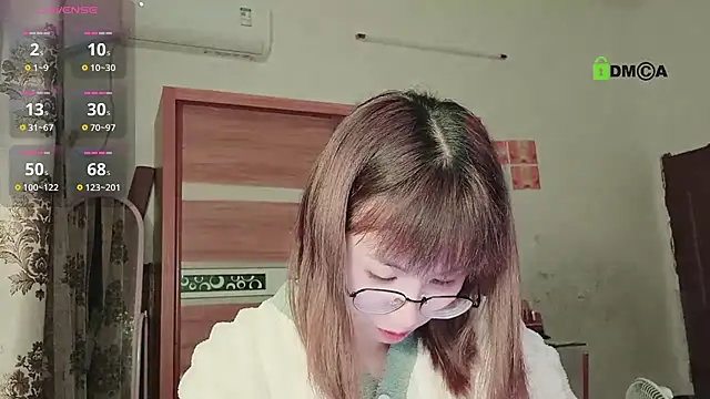 Snapshot of Lili_666 chatting on March 2025 04:57:01 PM Lili 666 online show from March 2025 04:57:01 PM