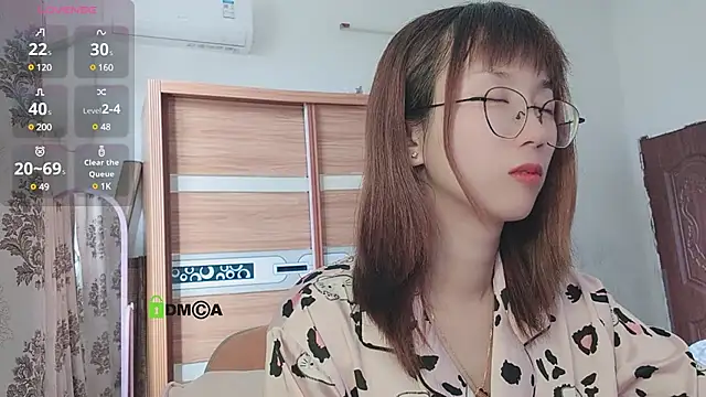 Snapshot of Lili_666 chatting on March 2025 02:27:02 AM Lili 666 online show from March 2025 02:27:02 AM