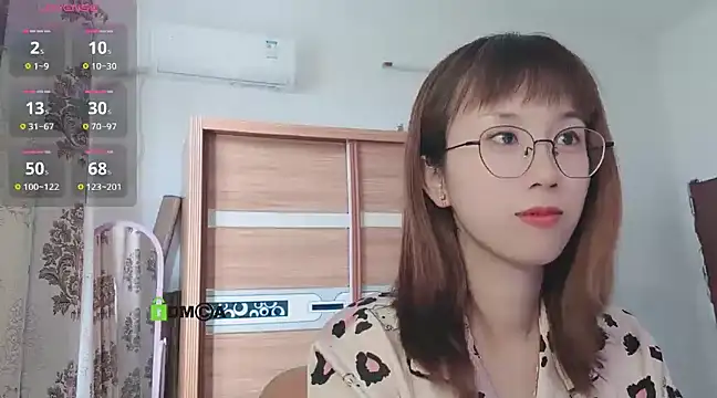 Snapshot of Lili_666 chatting on March 2025 06:26:02 AM Lili 666 online show from March 2025 06:26:02 AM
