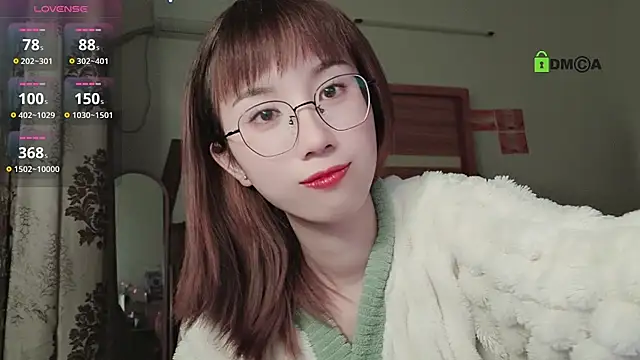 Snapshot of Lili_666 chatting on March 2025 05:12:02 PM Lili 666 online show from March 2025 05:12:02 PM