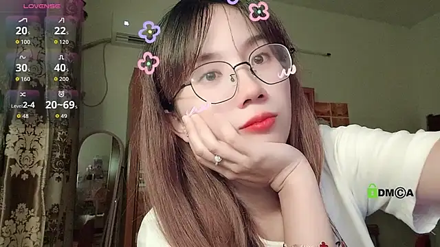 Snapshot of Lili_666 chatting on September 2025 05:01:01 PM Lili 666 online show from September 2025 05:01:01 PM