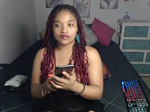 Snapshot of CREAMYCUPCAKExxx chatting on March 2025 04:21:02 PM CREAMYCUPCAKExxx online show from March 2025 04:21:02 PM