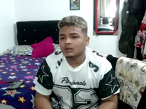 Boycuriousxxx online show from September 2025 11:24:02 AM