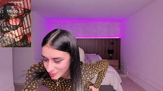 karlaa james online show from December 2025 11:08:02 AM