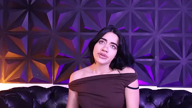 KasiaNoir  online show from November 2025 12:04:01 PM