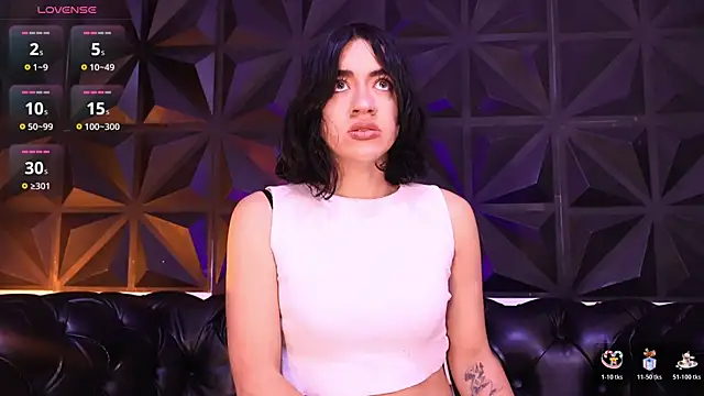 Snapshot of KasiaNoir_ chatting on February 2026 01:30:02 PM KasiaNoir online show from February 2026 01:30:02 PM