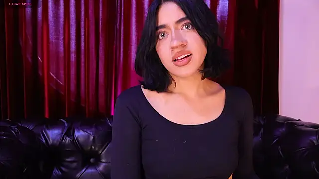 KasiaNoir  online show from April 2026 02:45:01 PM