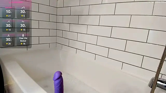 Snapshot of ImLeanneLawson chatting on March 2025 11:42:01 PM ImLeanneLawson online show from March 2025 11:42:01 PM