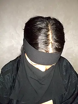 Narimane maroc online show from December 2025 09:42:02 PM