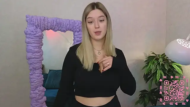 Snapshot of JessRosen chatting on February 2025 04:35:02 AM JessRosen online show from February 2025 04:35:02 AM