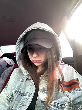 Marii Ann online show from November 2025 10:16:01 AM