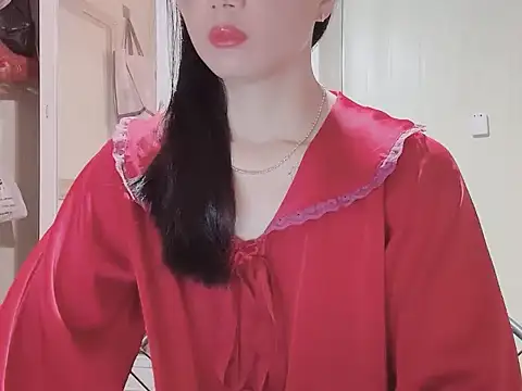 Snapshot of LinhChi_9x chatting on October 2025 12:00:02 AM LinhChi 9x online show from October 2025 12:00:02 AM