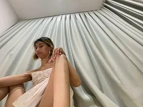 Snapshot of cave18hot chatting on February 2025 02:15:02 PM cave18hot online show from February 2025 02:15:02 PM