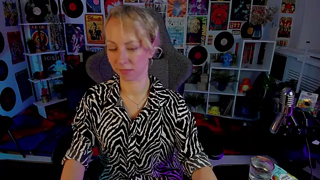 LylithSkye online show from January 2025 08:43:02 AM