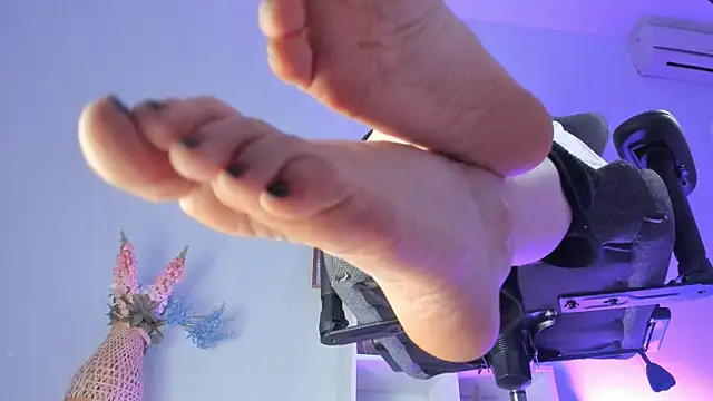 LylithSkye online show from February 2025 04:53:02 PM