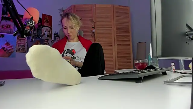 LylithSkye online show from March 2025 02:40:01 PM