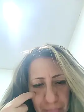 miss hanna07 online show from January 2025 10:44:01 PM