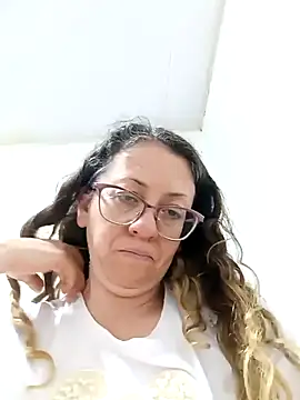 miss hanna07 online show from December 2025 11:10:01 PM