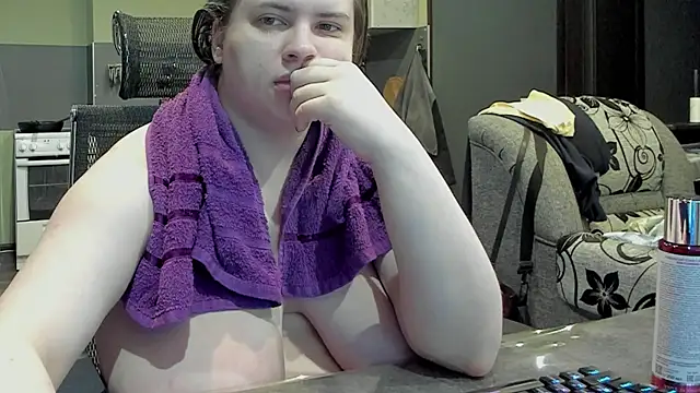 Snapshot of 1lindsey1 chatting on February 2025 02:08:02 AM 1lindsey1 online show from February 2025 02:08:02 AM