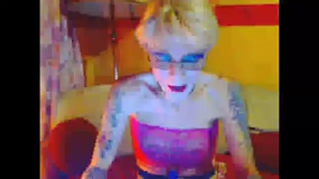 Snapshot of cuxladyboy chatting on June 2026 05:32:02 AM cuxladyboy online show from June 2026 05:32:02 AM