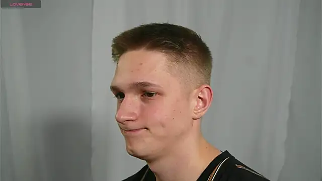 dustyn fox online show from January 2025 05:49:01 PM