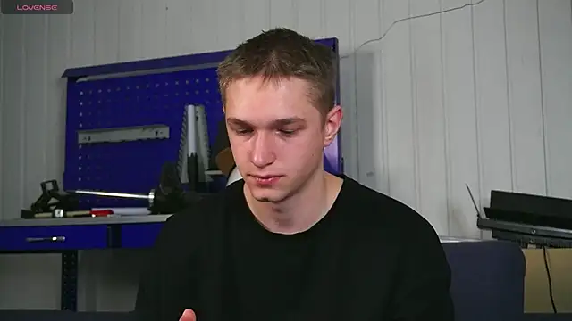 dustyn fox online show from January 2026 03:03:02 PM