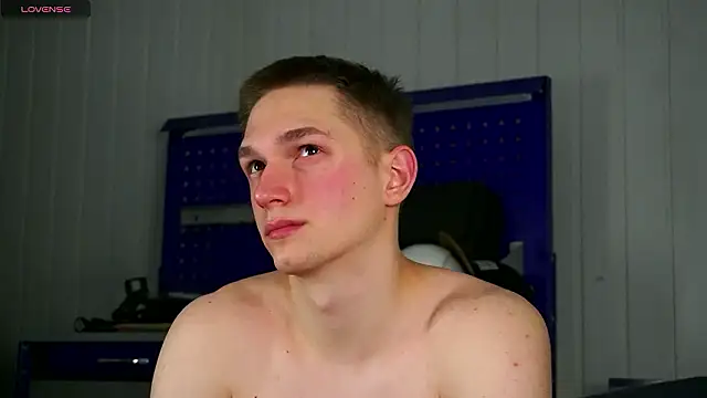 dustyn fox online show from February 2026 04:21:01 AM