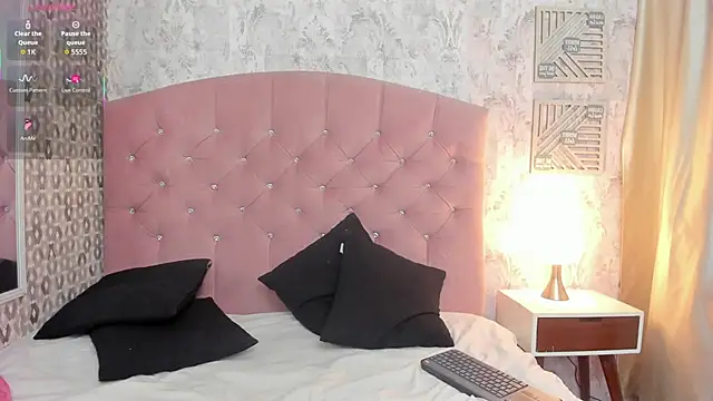 Snapshot of zoe_alanaa chatting on October 2025 07:55:01 PM zoe alanaa online show from October 2025 07:55:01 PM