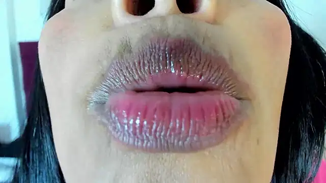 Anthonelaa   online show from September 2025 08:19:01 PM