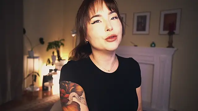 Leona Mell online show from January 2025 11:38:01 PM