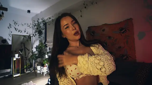 Leona Mell online show from October 2025 11:04:02 PM