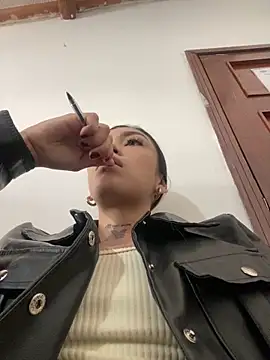 Effy Bonny online show from January 2025 07:10:01 PM