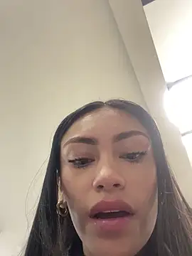 Effy Bonny online show from February 2025 08:01:01 PM