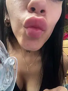 Effy Bonny online show from March 2025 08:32:02 PM