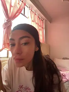 Effy Bonny online show from October 2025 04:38:02 PM