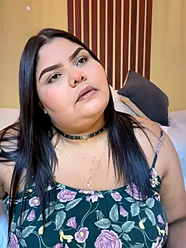  Shara Handal  online show from December 2024 08:53:01 PM