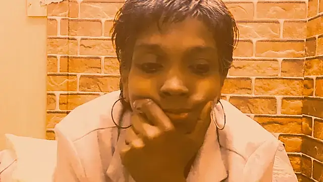 Snapshot of Fuckable_Nasty_MILF chatting on June 2026 05:07:01 AM Fuckable Nasty MILF online show from June 2026 05:07:01 AM
