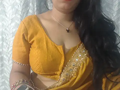Snapshot of cute-priy chatting on December 2024 06:32:02 AM cute-priy online show from December 2024 06:32:02 AM