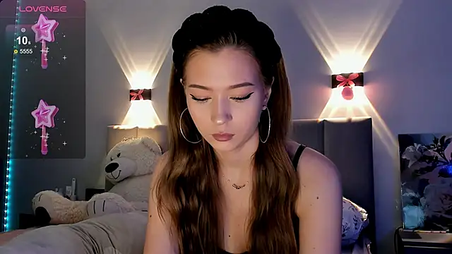 diana nier online show from September 2025 06:35:02 PM