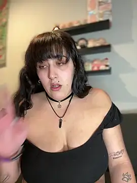 ThicBunz online show from November 2025 05:33:01 PM