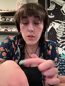 ThicBunz online show from December 2025 11:22:02 PM