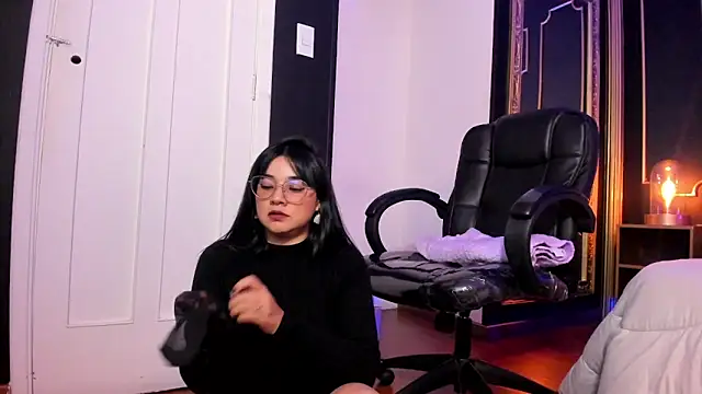 JeyLee online show from February 2025 12:18:02 PM