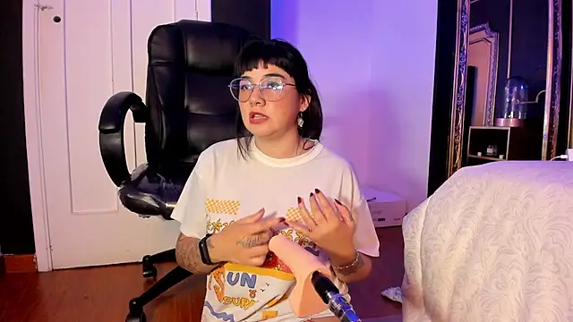 JeyLee online show from March 2025 05:50:02 PM